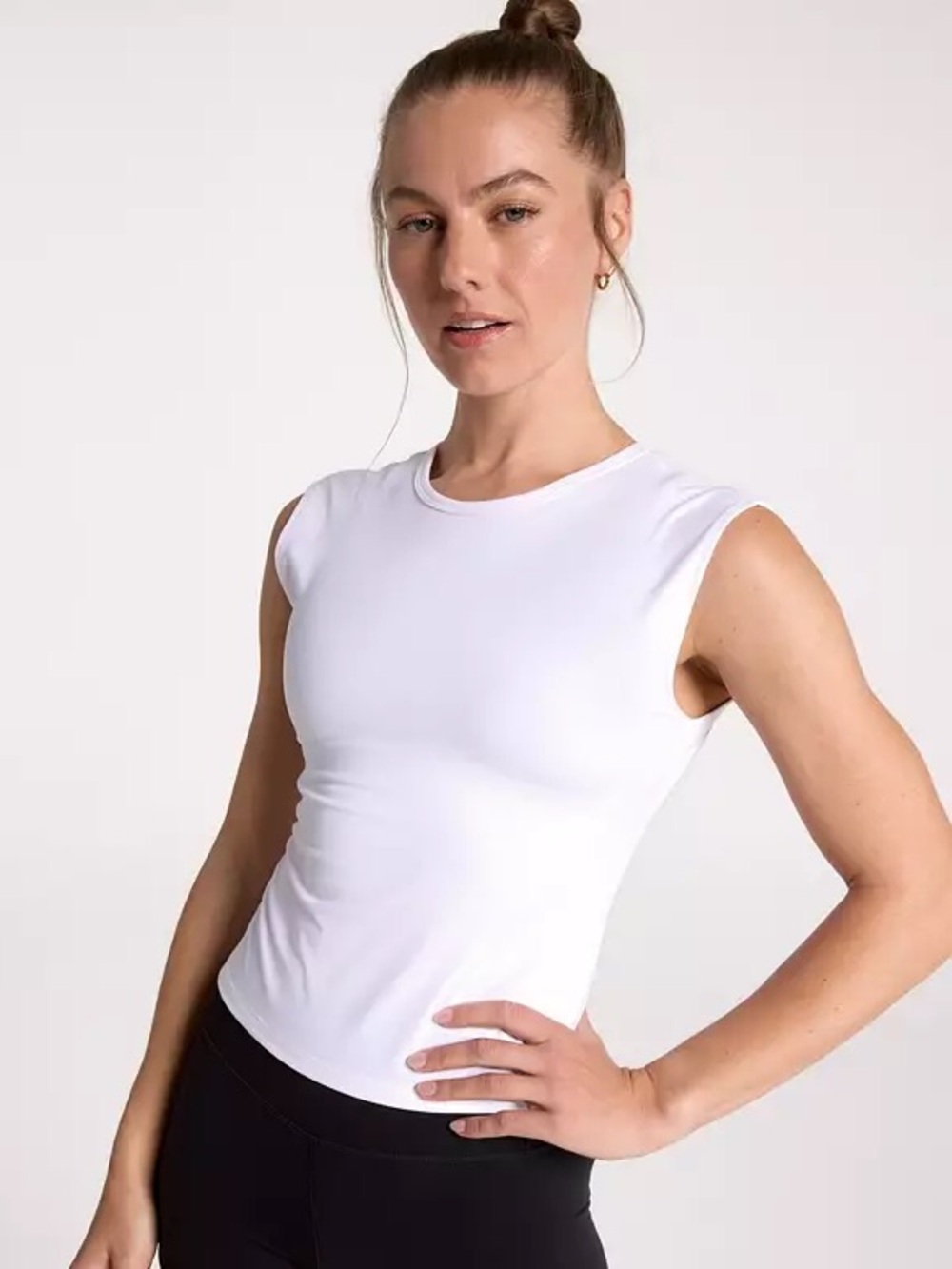 NWT CALIA by Carrie Underwood White Sleeveless Keyhole Tank XL